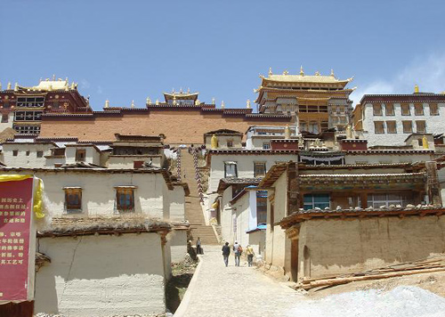 Songzanlin Monastery is a typical Lama monastery.