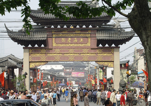 Shanghai Old Street has witnessed the development of the city.